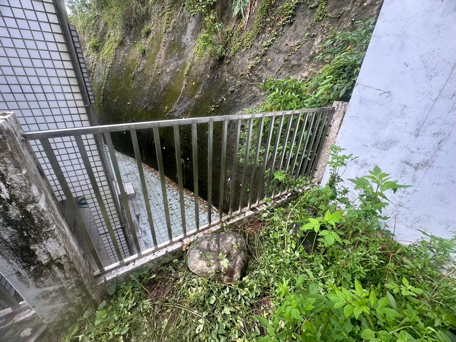 住宅不鏽鋼樓梯扶手・戶外安全欄杆工程 工程實績照片
